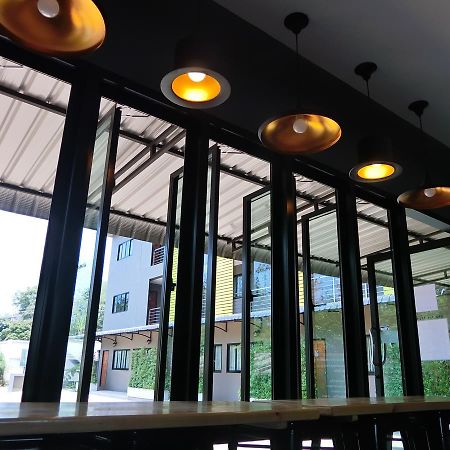 The Rabbit House Hotel Тонг Па Пум Екстериор снимка