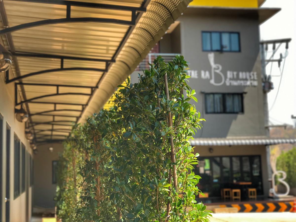 The Rabbit House Hotel Тонг Па Пум Екстериор снимка